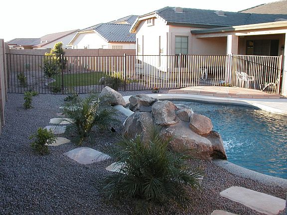 4th image of 727 E Coconino Dr
