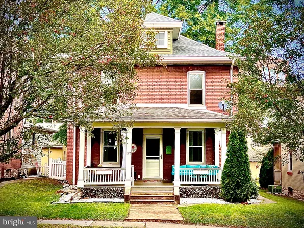 57 E Areba Ave, Hershey, PA 17033
