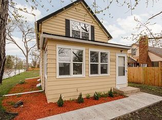 2200 36 1/2 St E, Minneapolis, MN 55407