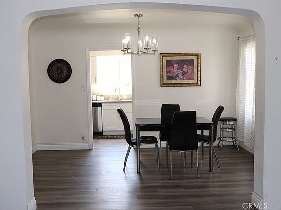 4th image of 2407 W 74th St
