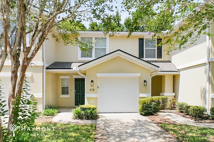 438 Walnut Dr