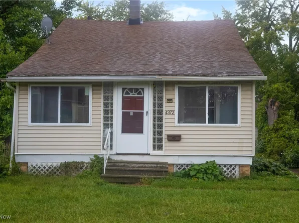 4372 E 158th St, Cleveland, OH 44128