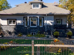 27 Allan St, Carleton Place, ON K7C 1T1