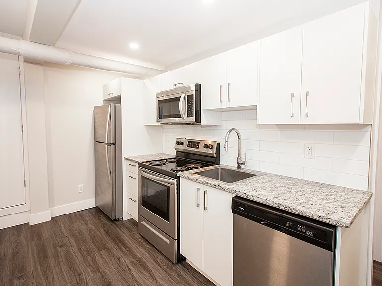 812 Wolseley Ave #1 — Photo 2