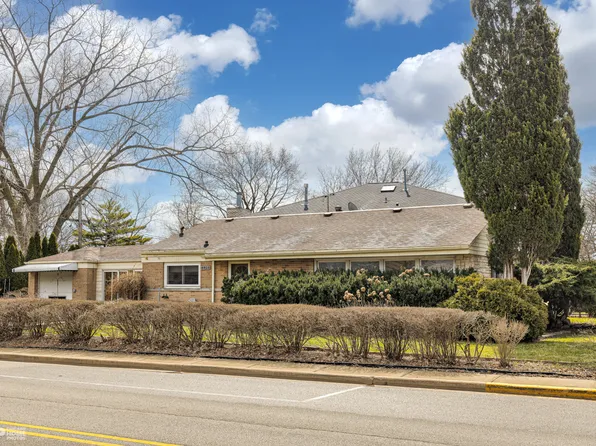 4425 W Pratt Ave, Lincolnwood, IL 60712
