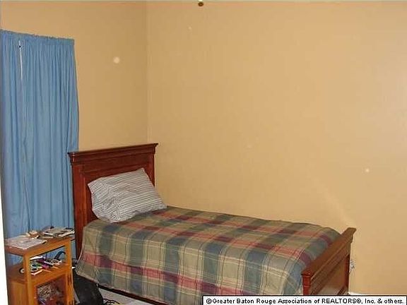2nd image of 35078 Oak Place Dr