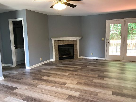 2nd image of 101 Nimitz Cir
