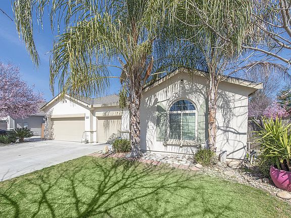 5th image of 3736 E Laura Ave