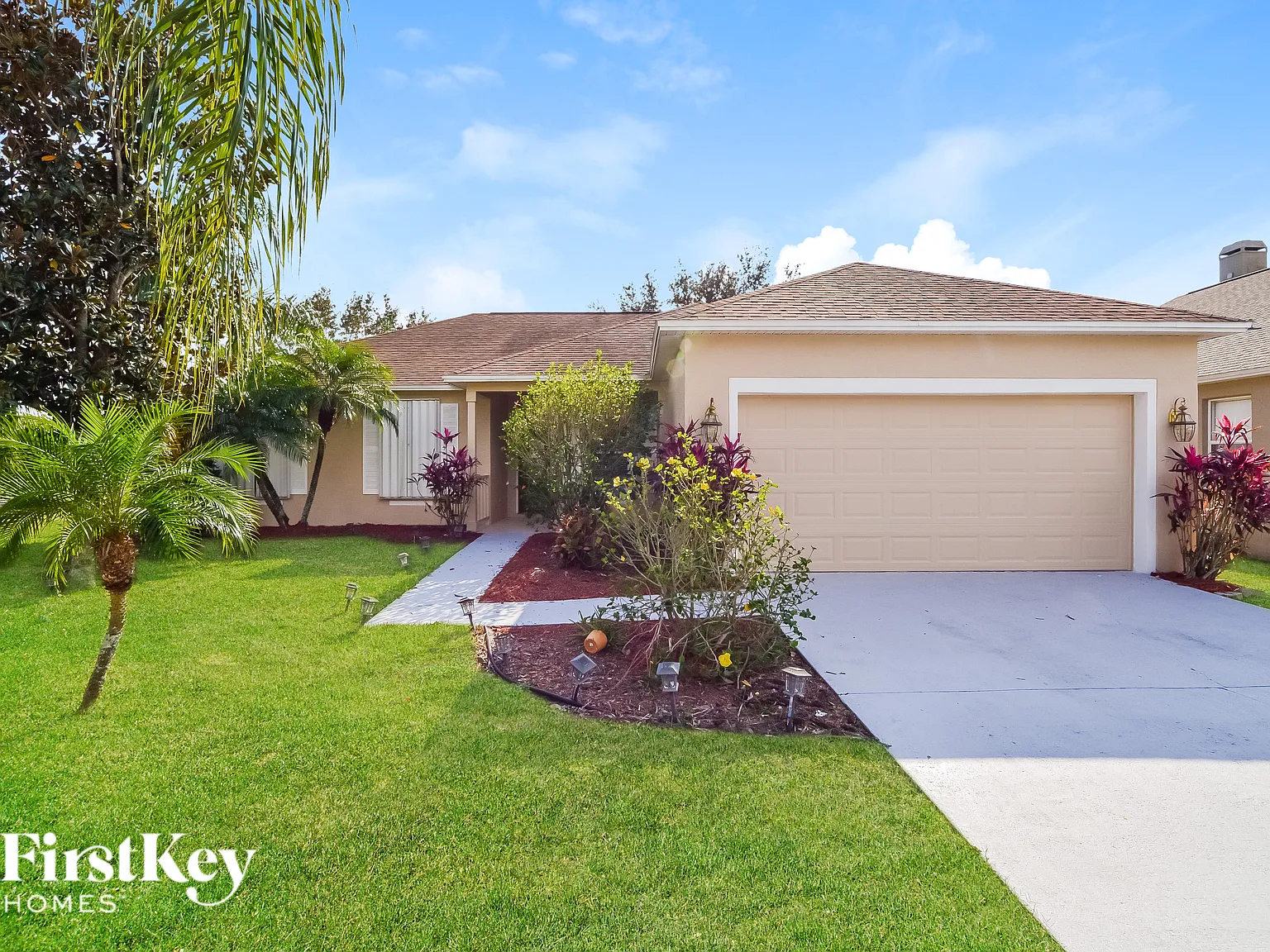 3 bed, 2.0 bath, 1786 sqft, $2,180 — Photo 1