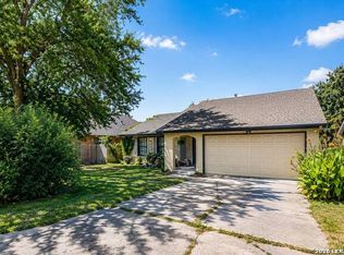 4606 La Marquesa St, San Antonio, TX 78233