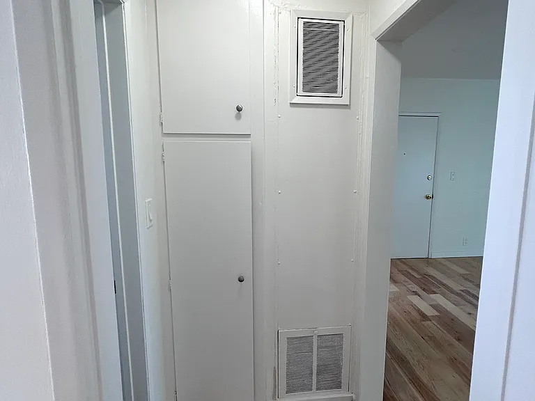 1627 Manning Ave #4 — Photo 7