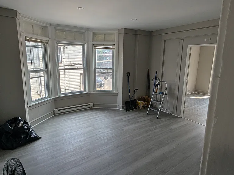 400 S 10th St — Photo 18