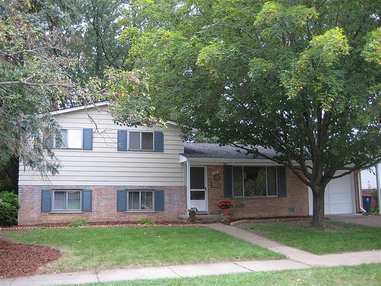 1st image of 1525 Kuehnle Ave