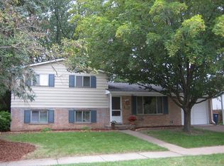 1525 Kuehnle Ave, Ann Arbor, MI 48103