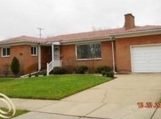 13701 Chestnut St, Southgate, MI 48195