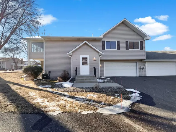 3692 Gershwin Ln N, Oakdale, MN 55128
