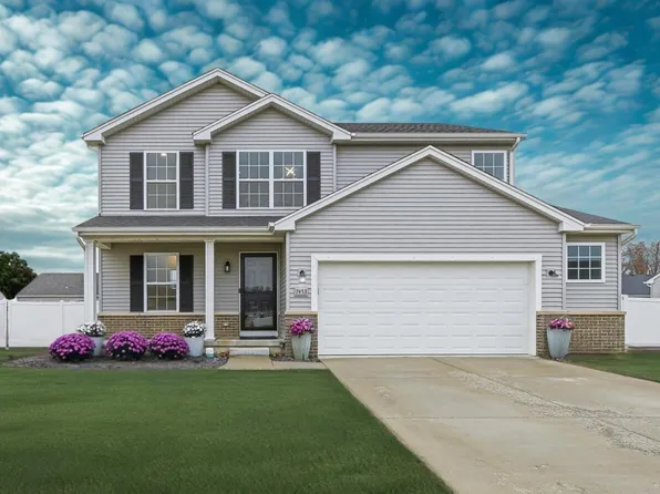 7453 E 120th Ave, Crown Point, IN 46307