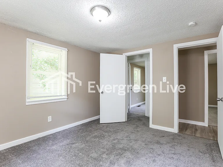 610 Church — Photo 12