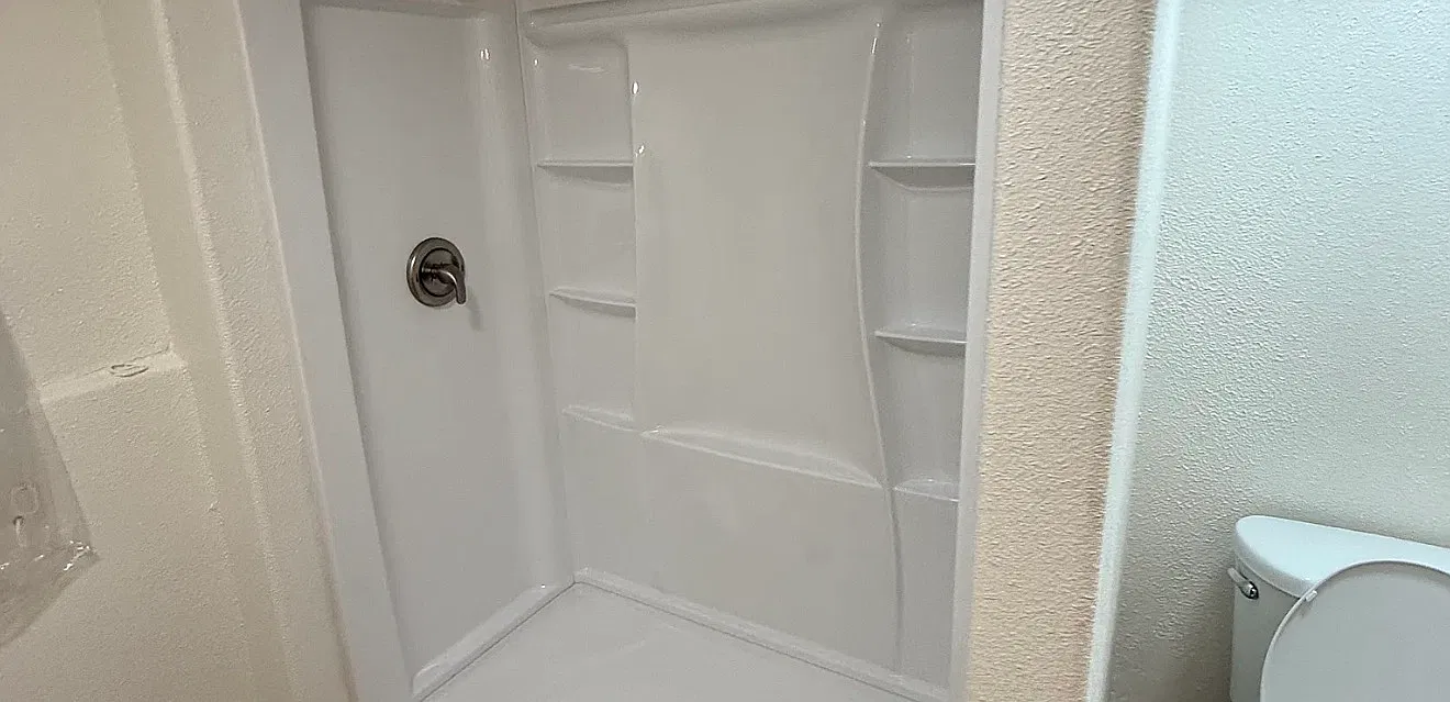 3 bed, 1350 sqft, $2,495 — Photo 4