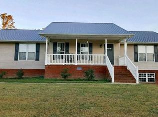 728 Tredegar Rd, Jacksonville, AL 36265