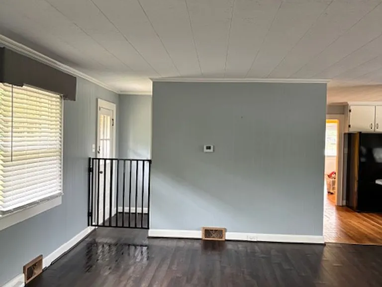 407 Janie St — Photo 27