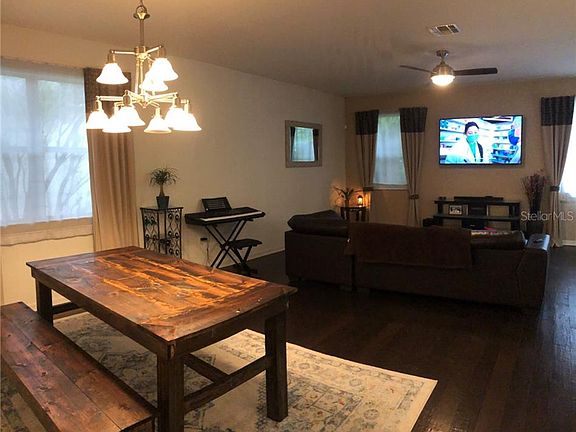 4th image of 11833 Chateaubriand Ave
