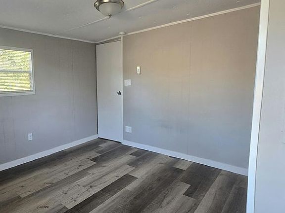 4th image of 1310 Fleming Ave #A-2