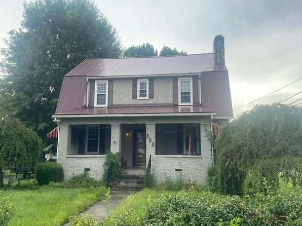 202 Walnut St, Princeton, WV 24740