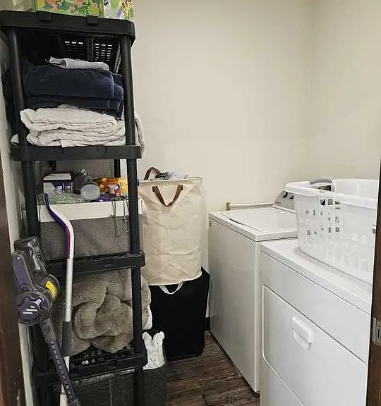 Washer & Dryer Included
