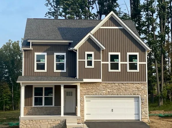 340 Dye Ln, Morgantown, WV 26501