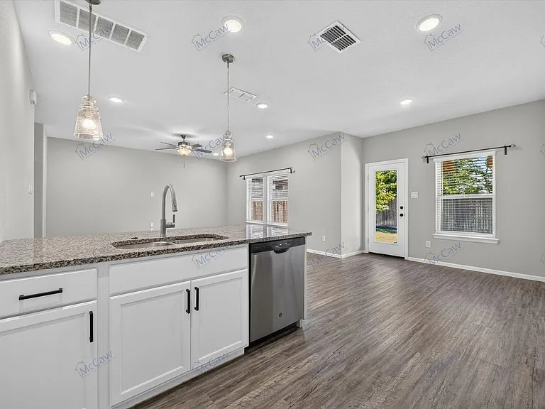3348 Duncan Way — Photo 10