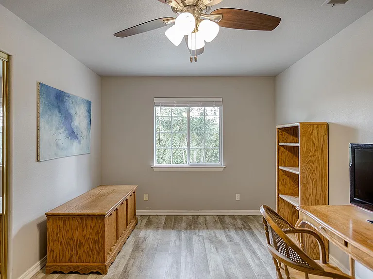 5857 Diamond Ridge Dr — Photo 10