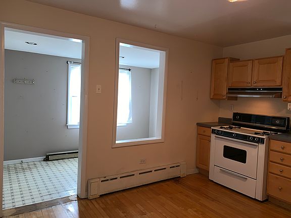 5th image of 1730 W Bryn Mawr Ave