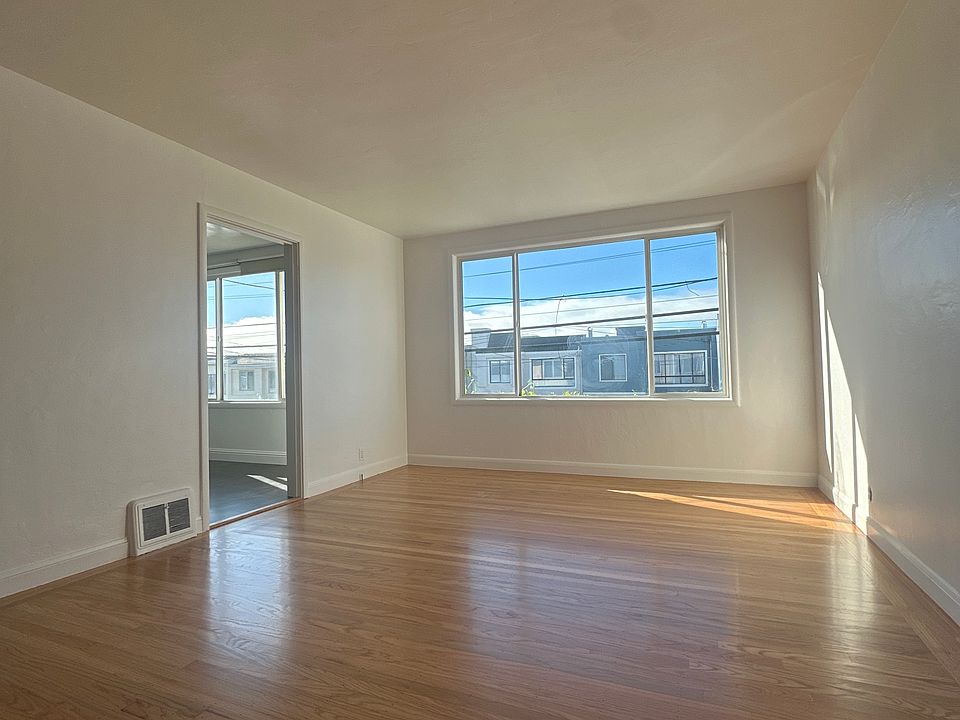 1st image of 2318 39th Ave