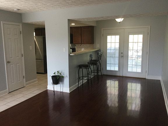4th image of 2339 Lasalle Ln