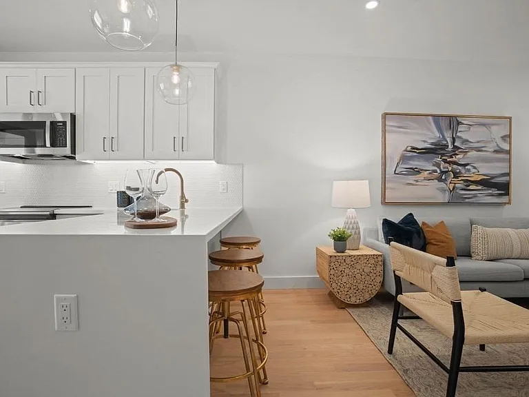 52 Withington St #6 — Photo 3