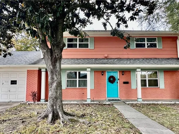 628 Fairlawn Dr, Gretna, LA 70056