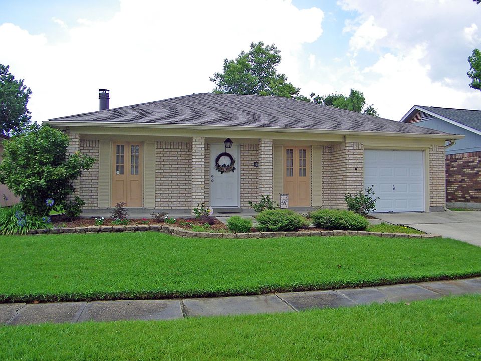 1st image of 2616 Highland Dr W
