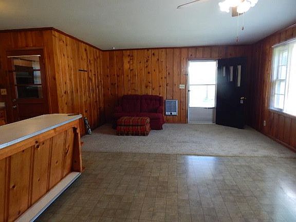 5th image of 312 Cardinal Dr