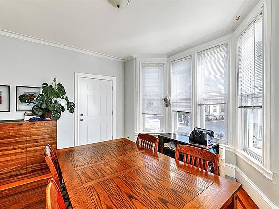 5th image of 390 Hope St #2