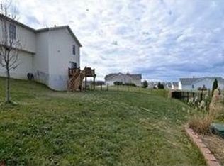 7023 Whisper Creek Dr, Wentzville, MO 63385