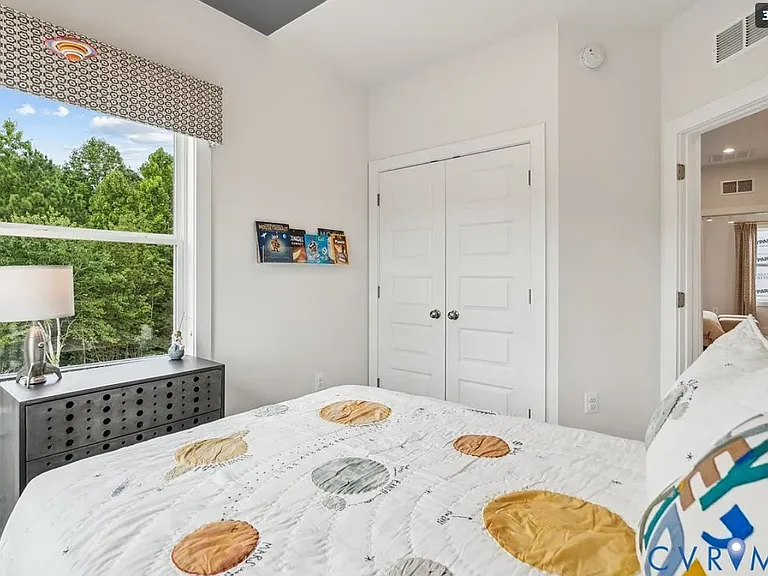 9427 Alquist St — Photo 25