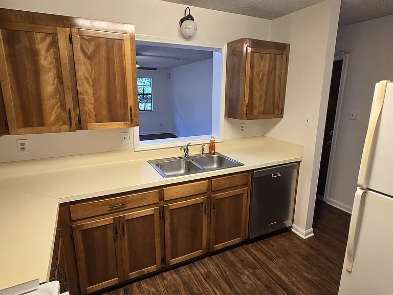 317 Saint Patrick St #3 — Photo 6