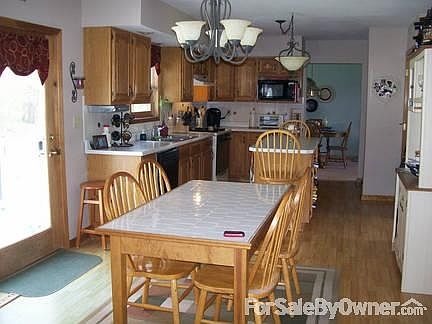 Large Eat In Kitchen