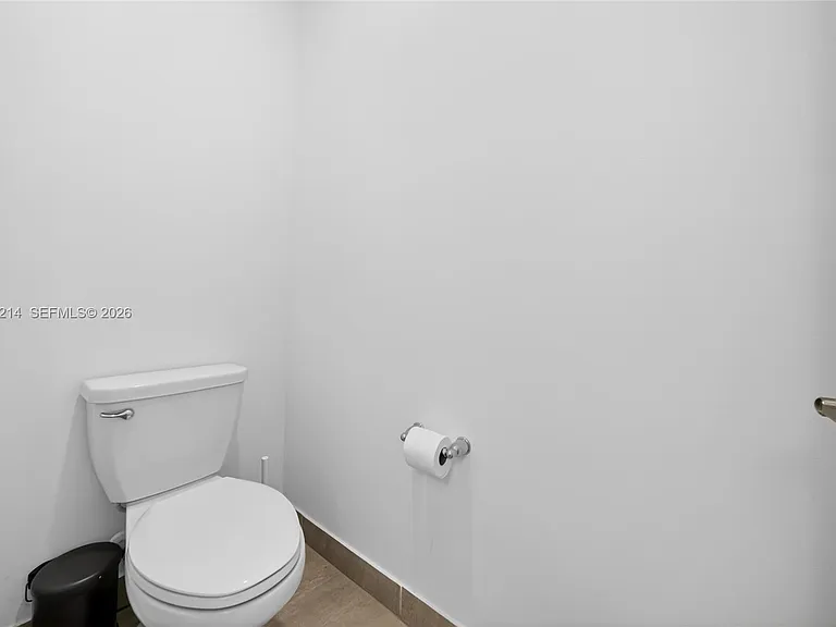 4349 Veleiros Ave — Photo 9