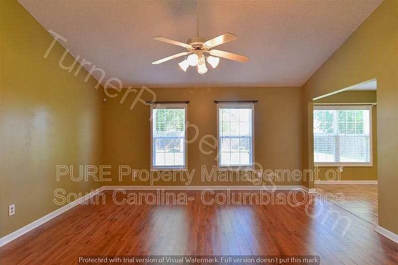 3 bed, 2.0 bath, 1350 sqft, $1,795 — Photo 4