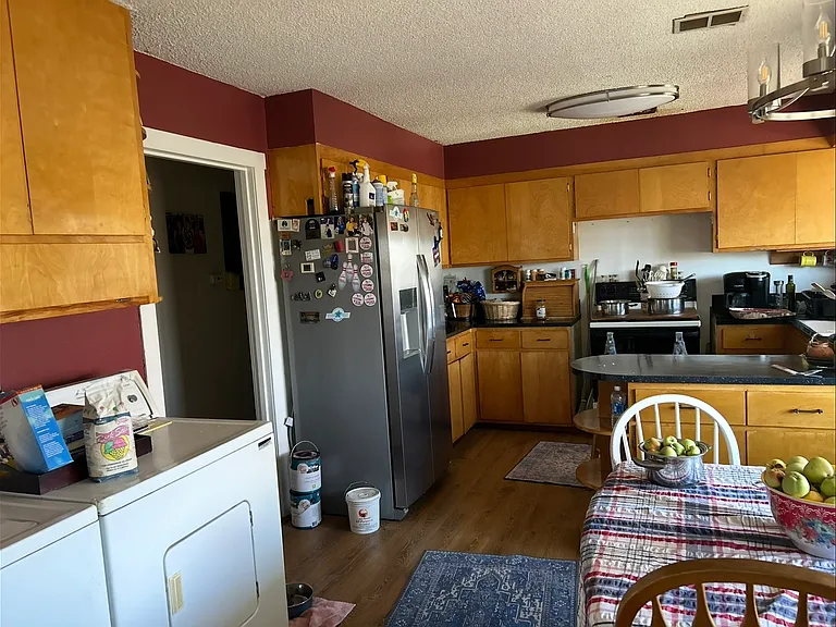 2340 Wayne St #A — Photo 5