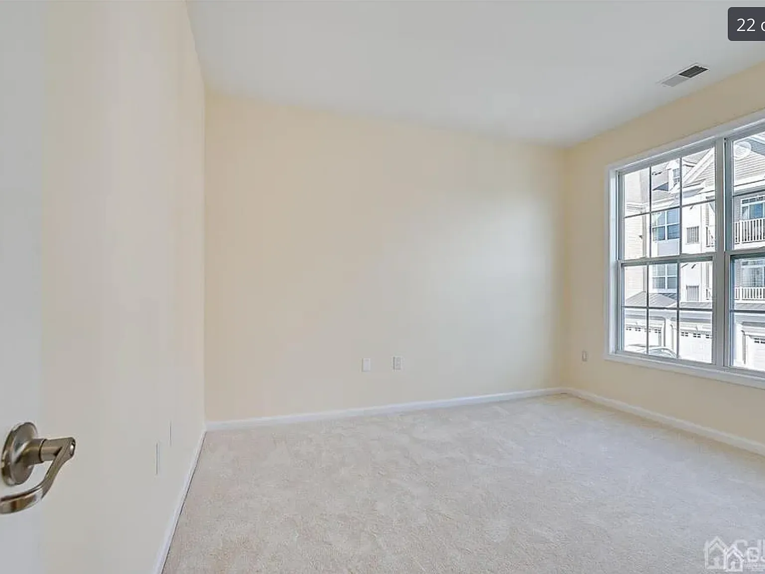 3 bed, 1380 sqft, $3,100 — Photo 2