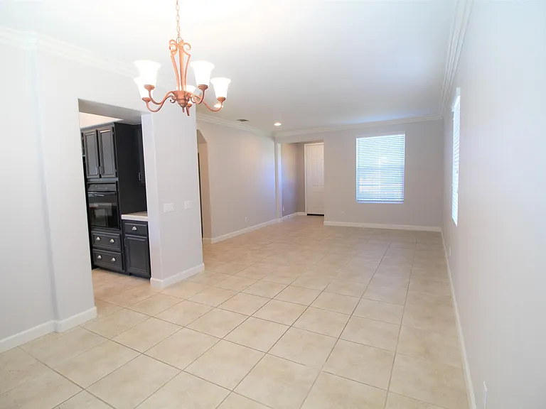 35222 Azalea Ln — Photo 4
