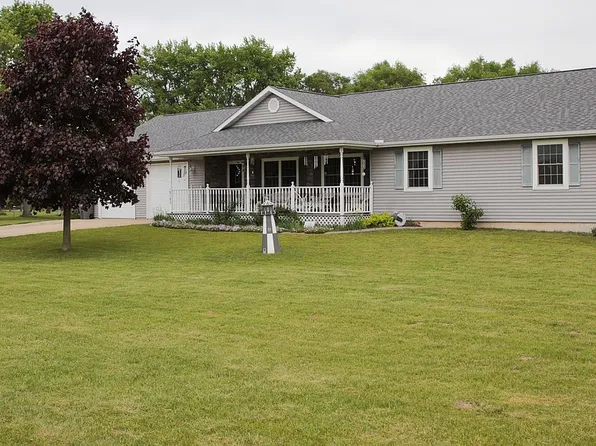 10153 Inwood Rd, Osceola, IN 46561